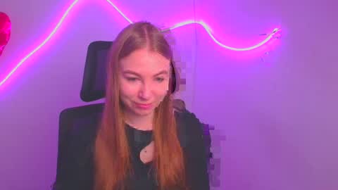 Snapshot of emilia_ilia chatting on 9, 3, 2025 Emilia online show from 9, 3, 2025