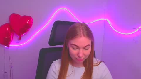 Snapshot of emilia_ilia chatting on 12, 3, 2025 Emilia online show from 12, 3, 2025