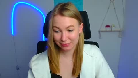 Emilia online show from 11, 4, 2026