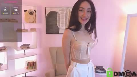 Snapshot of emilia_sanders chatting on 14, 12, 2025 Tracy online show from 14, 12, 2025