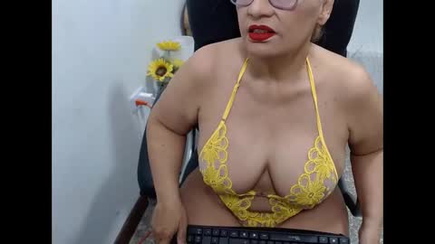 emiliaa_hot online show from 4, 3, 2026