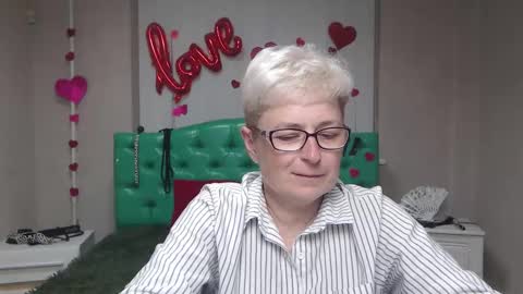 Snapshot of emiliagree chatting on 10, 9, 2025 EmiliaGree online show from 10, 9, 2025