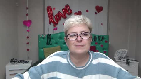 Snapshot of emiliagree chatting on 7, 10, 2025 EmiliaGree online show from 7, 10, 2025