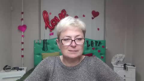 Snapshot of emiliagree chatting on 8, 10, 2025 EmiliaGree online show from 8, 10, 2025