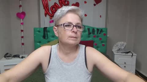 Snapshot of emiliagree chatting on 14, 10, 2025 EmiliaGree online show from 14, 10, 2025