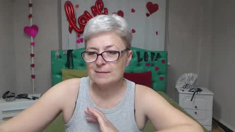 Snapshot of emiliagree chatting on 19, 10, 2025 EmiliaGree online show from 19, 10, 2025