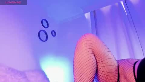 Emilie James online show from 30, 9, 2025