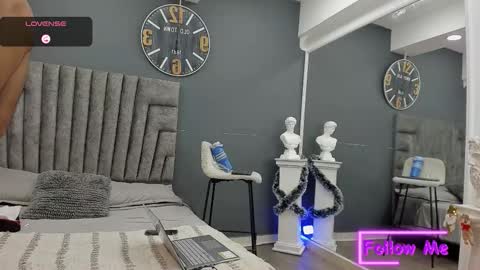 Emilio online show from 15, 12, 2025