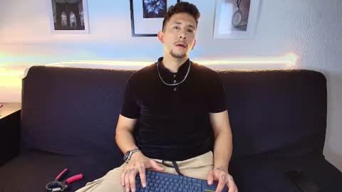 Snapshot of emiliocum_24 chatting on 21, 6, 2026 EMILIOCUM online show from 21, 6, 2026