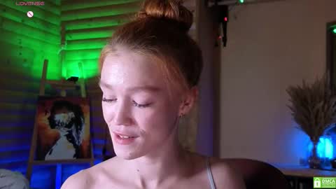 Emi  online show from 22, 11, 2025