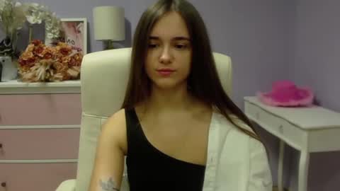 Snapshot of emilly_lust99 chatting on 29, 1, 2025 Emilly online show from 29, 1, 2025