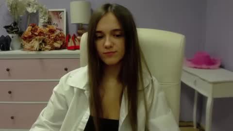 Snapshot of emilly_lust99 chatting on 1, 2, 2025 Emilly online show from 1, 2, 2025