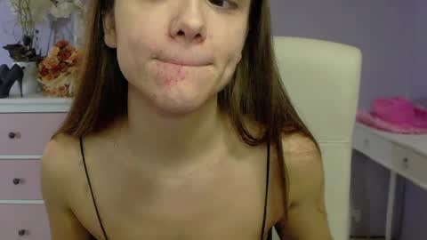 Snapshot of emilly_lust99 chatting on 17, 2, 2025 Emilly online show from 17, 2, 2025