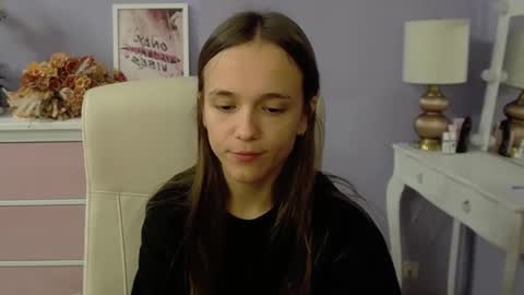 Snapshot of emilly_lust99 chatting on 23, 9, 2025 Emilly online show from 23, 9, 2025