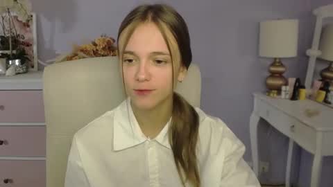 Emilly online show from 5, 12, 2025