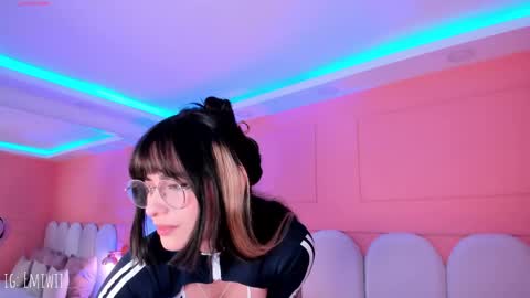 Emilly  online show from 15, 5, 2026