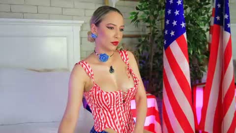 Snapshot of emillybronte chatting on 4, 7, 2026 EMMA online show from 4, 7, 2026