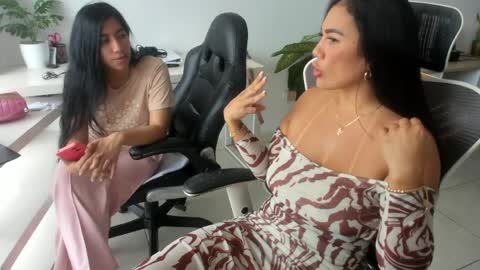 Emilly  online show from 30, 3, 2026