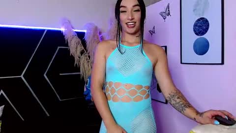 emillystonex online show from 25, 3, 2026