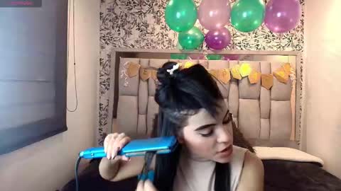 EMILY CUTE online show from 21, 2, 2026