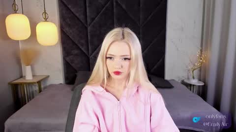 Emily online show from 8, 11, 2025