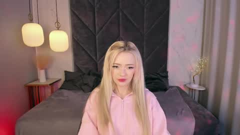 Emily online show from 15, 12, 2025