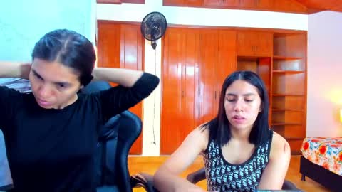 Emily and Soffy online show from 8, 4, 2026