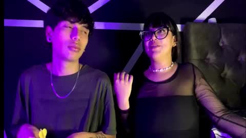 Snapshot of emily_andyy chatting on 19, 12, 2025 emily_andyy online show from 19, 12, 2025