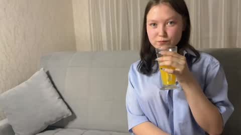 emily online show from 18, 4, 2026