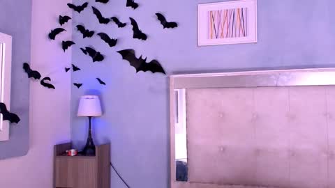 Snapshot of emily_castillo1_ chatting on 15, 11, 2025 emily_castillo1_ online show from 15, 11, 2025