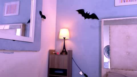 Snapshot of emily_castillo1_ chatting on 23, 11, 2025 emily_castillo1_ online show from 23, 11, 2025