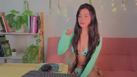 emily_darks_ online show from 28, 7, 2026