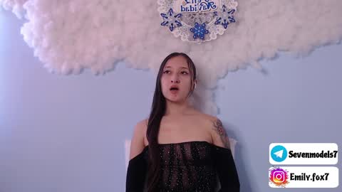 Snapshot of emily_fox7 chatting on 18, 12, 2024 emily_fox7 online show from 18, 12, 2024