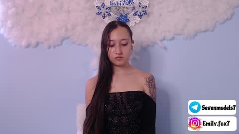 Snapshot of emily_fox7 chatting on 18, 12, 2024 emily_fox7 online show from 18, 12, 2024