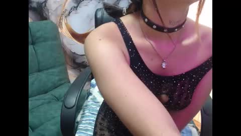 Snapshot of emily_fox_3 chatting on 17, 2, 2025 emily fox 3 online show from 17, 2, 2025