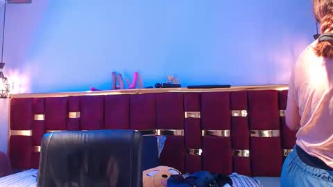 Snapshot of emily_fox_3 chatting on 30, 10, 2025 emily fox 3 online show from 30, 10, 2025