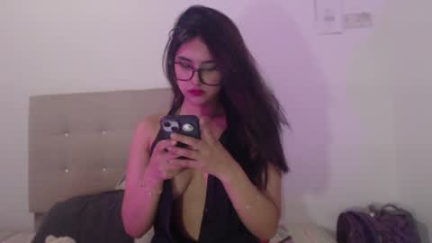 emily fox 3 online show from 13, 4, 2026