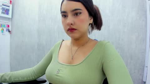 emily fox 3 online show from 28, 5, 2026