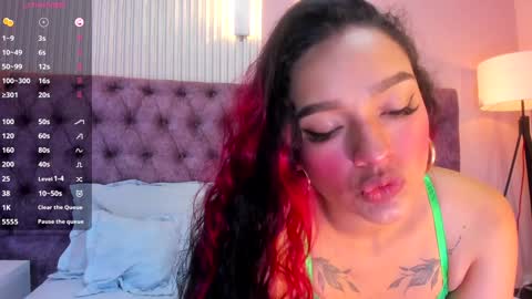 Snapshot of emily_foxyy chatting on 21, 12, 2024 Emily online show from 21, 12, 2024