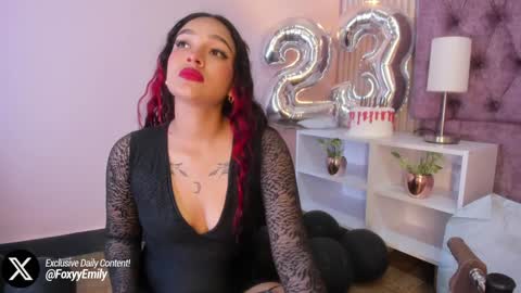 Snapshot of emily_foxyy chatting on 7, 2, 2025 Emily online show from 7, 2, 2025