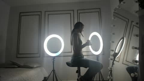 emily_gaviria1 online show from 7, 4, 2026