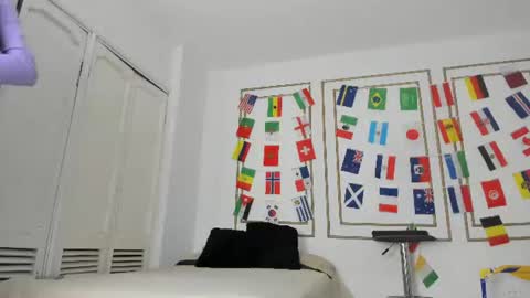 Snapshot of emily_gaviria1 chatting on 1, 7, 2026 emily_gaviria1 online show from 1, 7, 2026