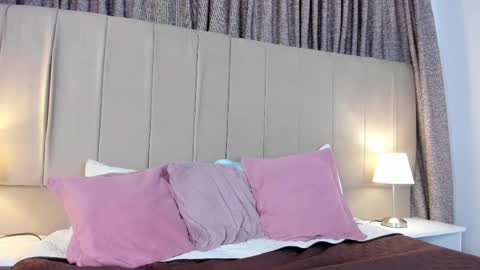 Snapshot of emily_gv chatting on 13, 12, 2025 Emily online show from 13, 12, 2025