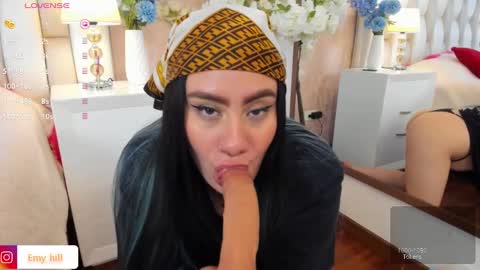 EMILY   Monday 5-2 am From Tuesday to Friday5-1 am Colombia time online show from 21, 2, 2025