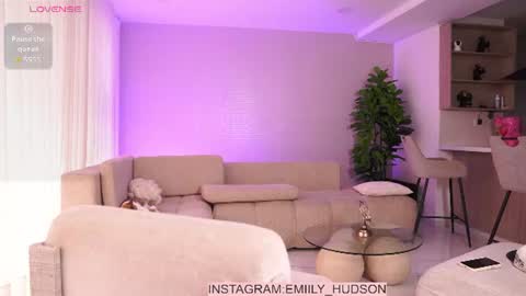 independet model online show from 8, 7, 2026