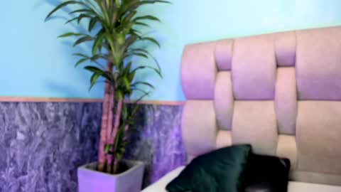 Snapshot of emily_jones3 chatting on 7, 2, 2025 Emily online show from 7, 2, 2025