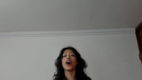 Snapshot of emily_jonessxx chatting on 14, 12, 2025 emily online show from 14, 12, 2025