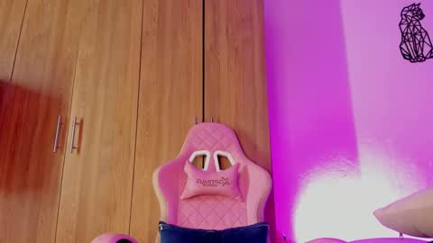 Snapshot of emily_lady20 chatting on 6, 3, 2025 emily lady20 Independient modelIndependiente online show from 6, 3, 2025