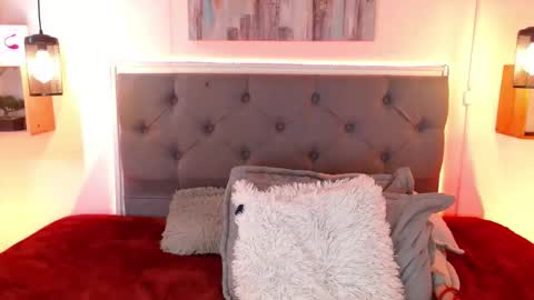 Snapshot of emily_leinn chatting on 8, 3, 2025 E M I L Y online show from 8, 3, 2025