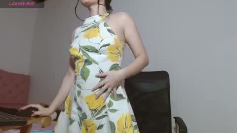 Emily littesweets online show from 4, 3, 2025